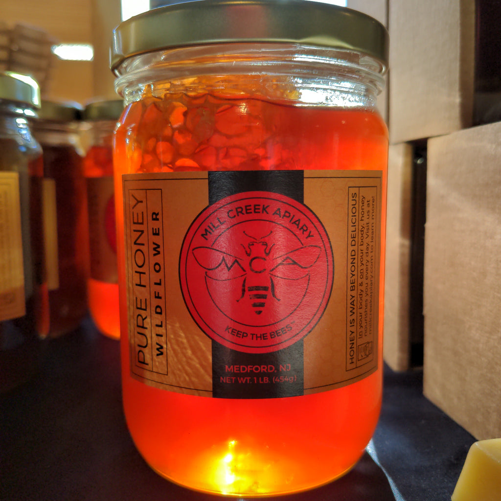 Wildflower Honey with Comb Chunk